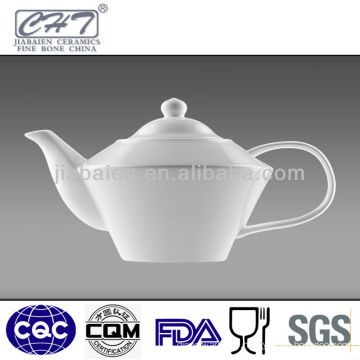 Hans collection white porcelain ceramic tea pot